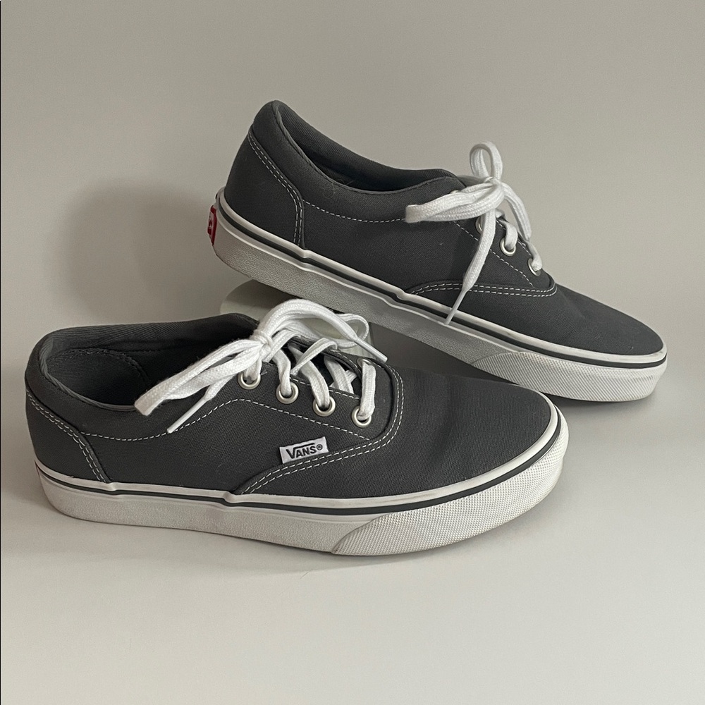 ⭐️NWOT VANS Original Authentic Ladies Gray Canvas Shoes Retro Grunge Streetwear